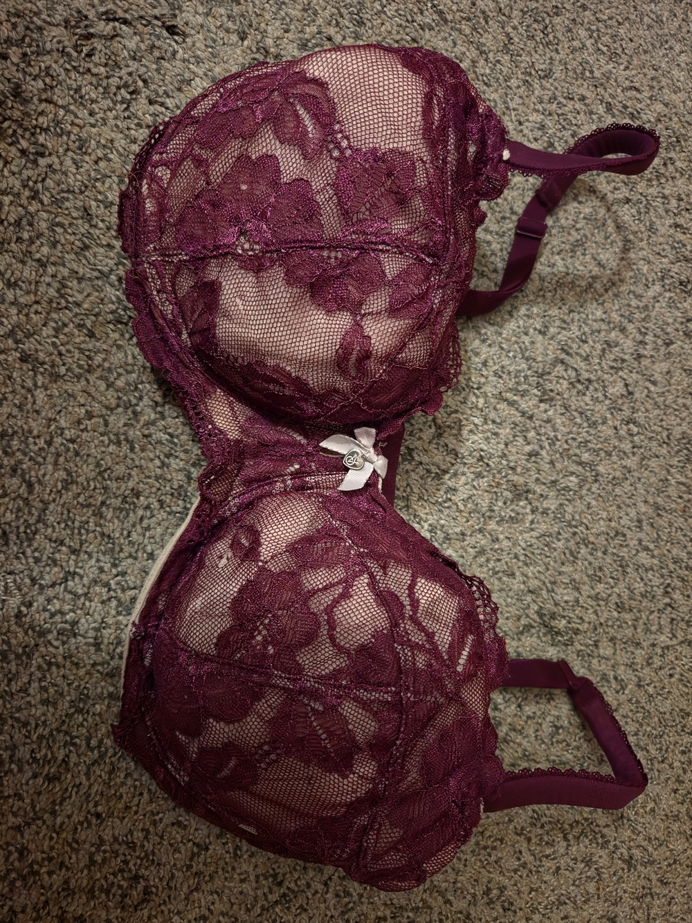 Victoria's Secret Floral Lace Underwire Bra in Plum